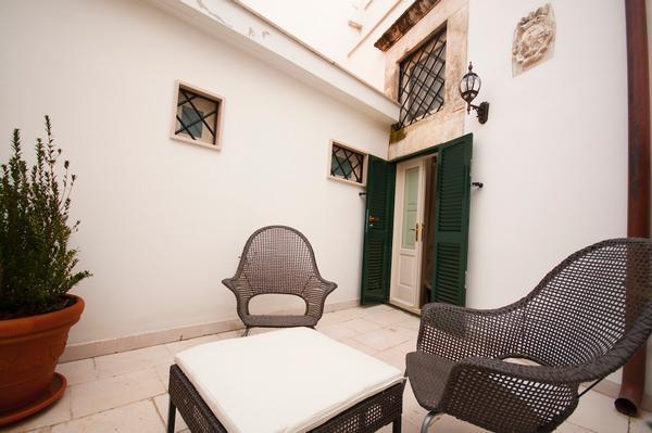 Bed And Breakfast Palazzo Santorelli Bitonto Bilik gambar
